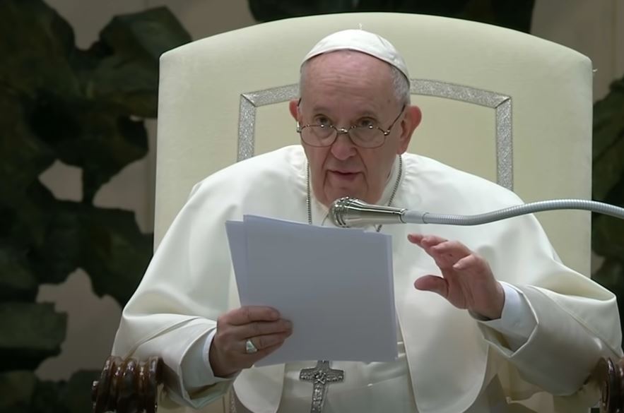 Eutanasia, Papa Francesco: «No a derive inaccettabili che portano a uccidere» 1